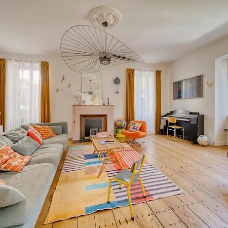 Maison Atypique 9p Hypercentre Ferienhaus *